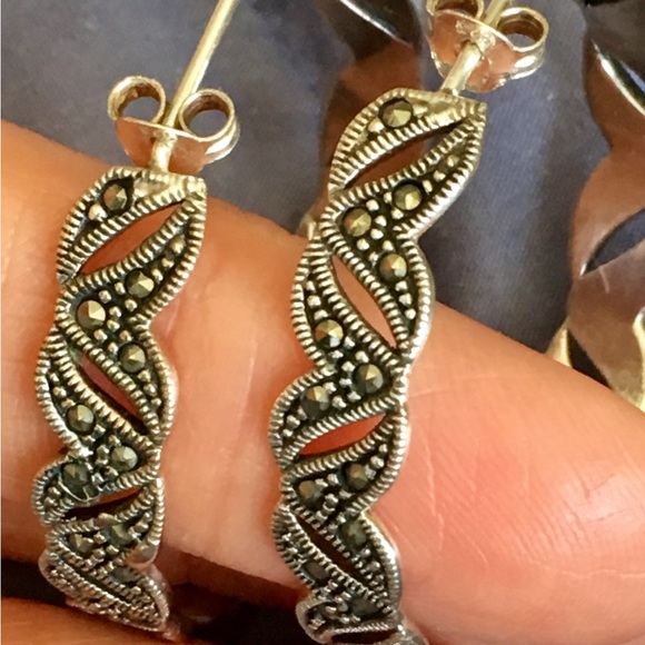 Sterling Silver Marcasite Hoop Pierced Earrings - Picture 5 of 9